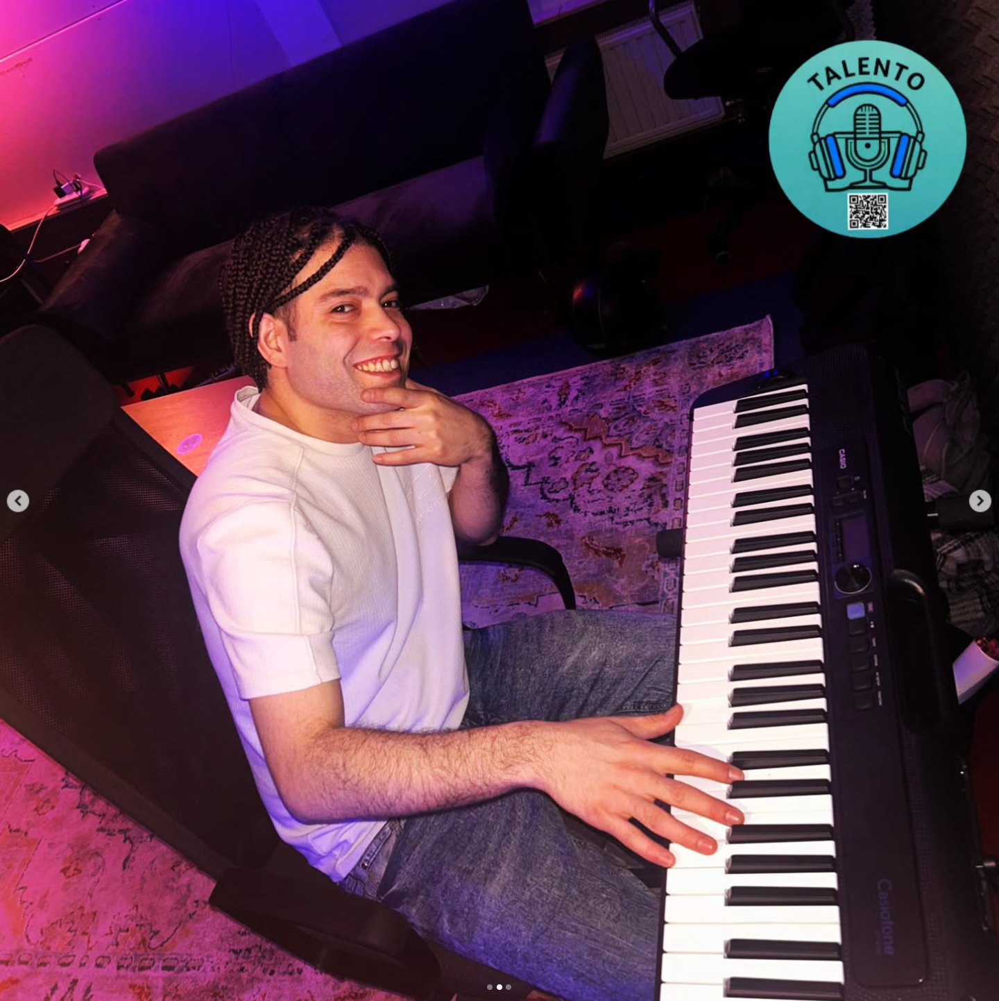 Keyboard in studio